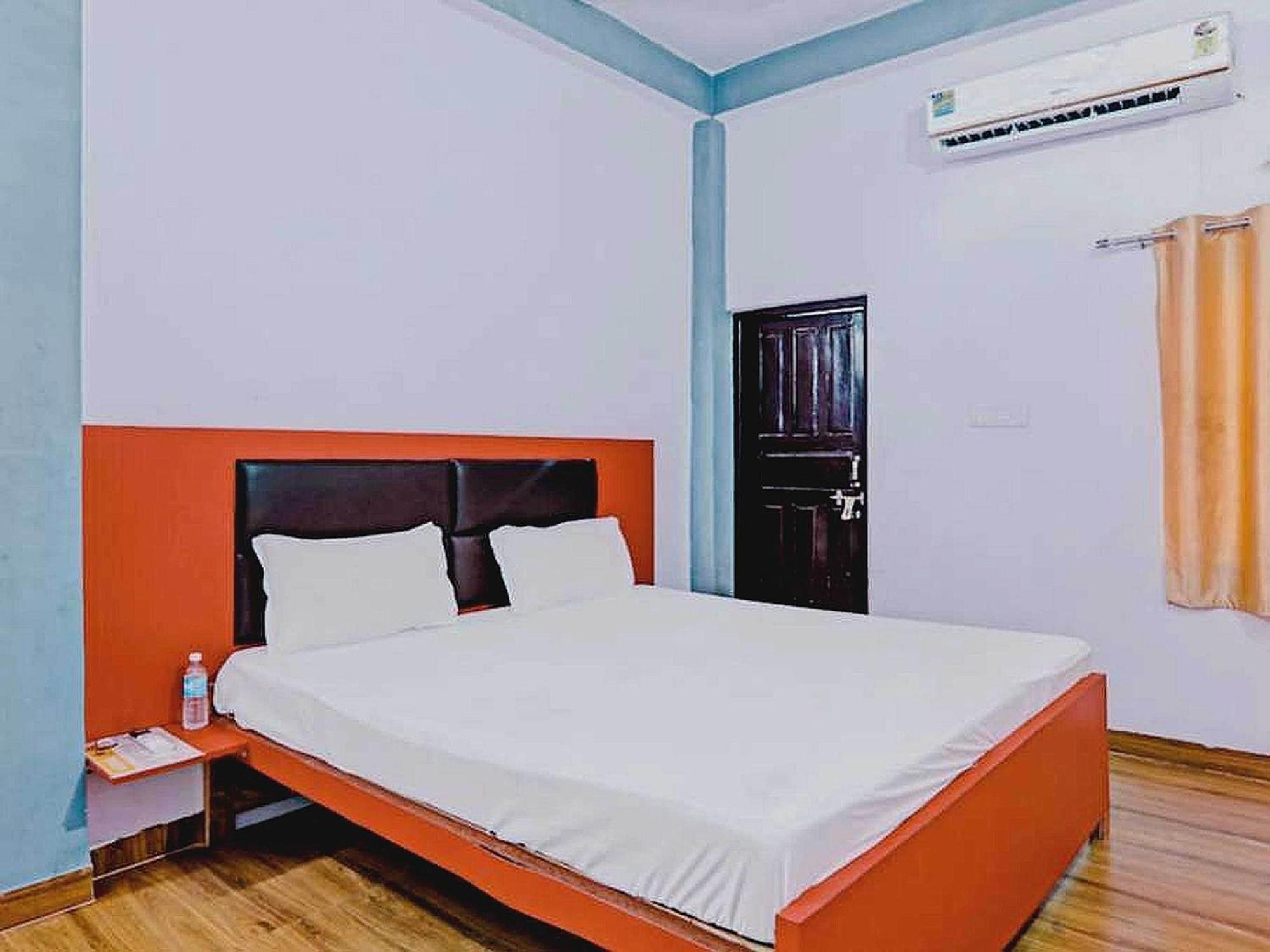 Hotel O Rr Palace Lucknow Exteriör bild